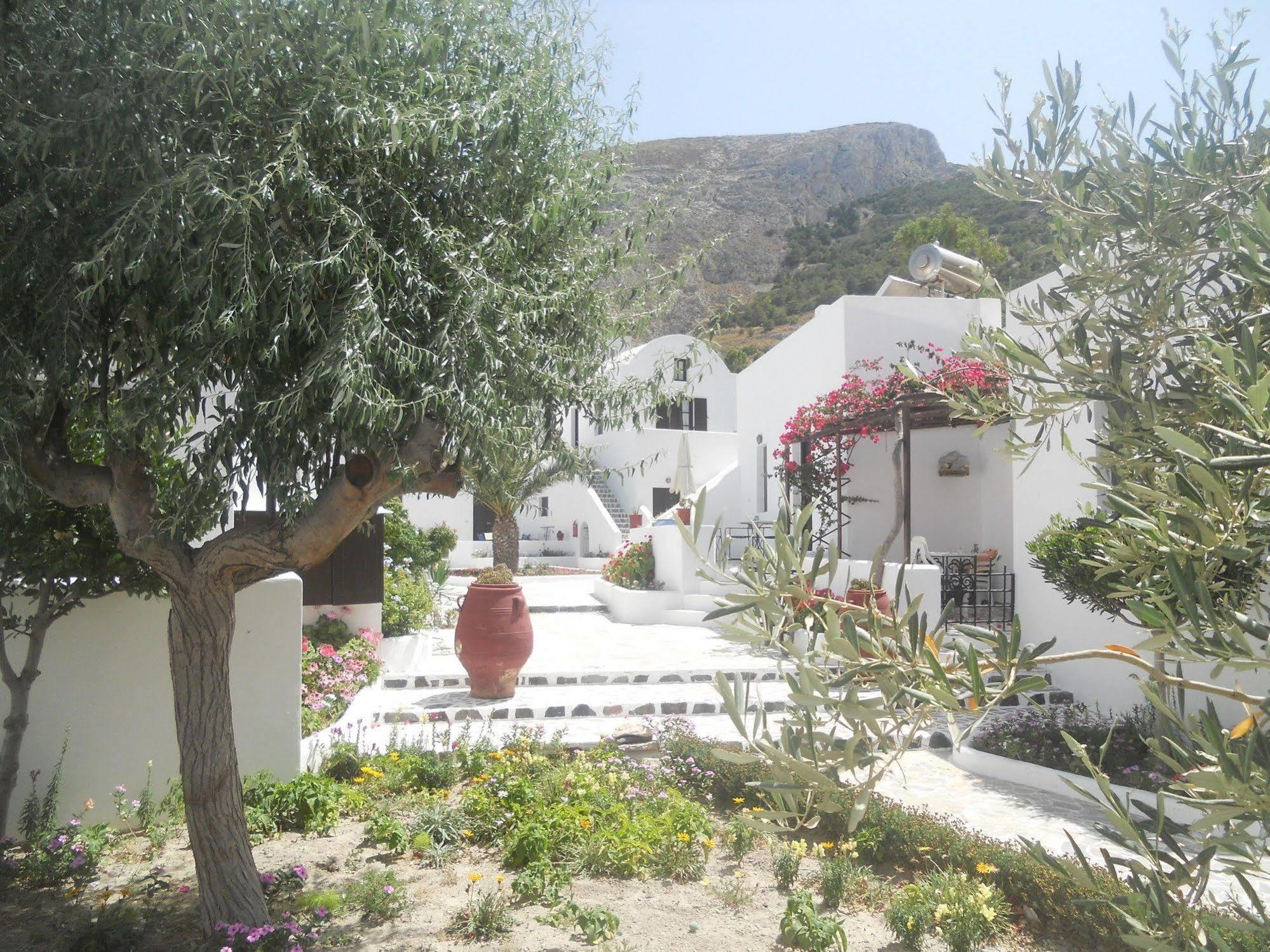 Villa Ostria Kamári Extérieur photo